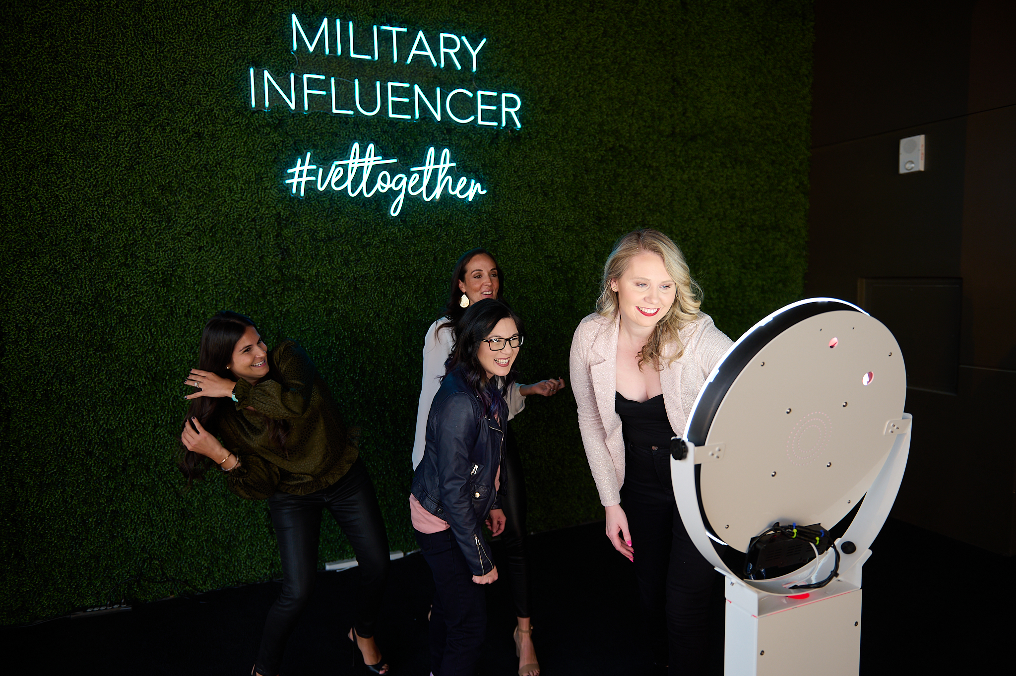 MIC-Opening Night-06-PhotoBooth