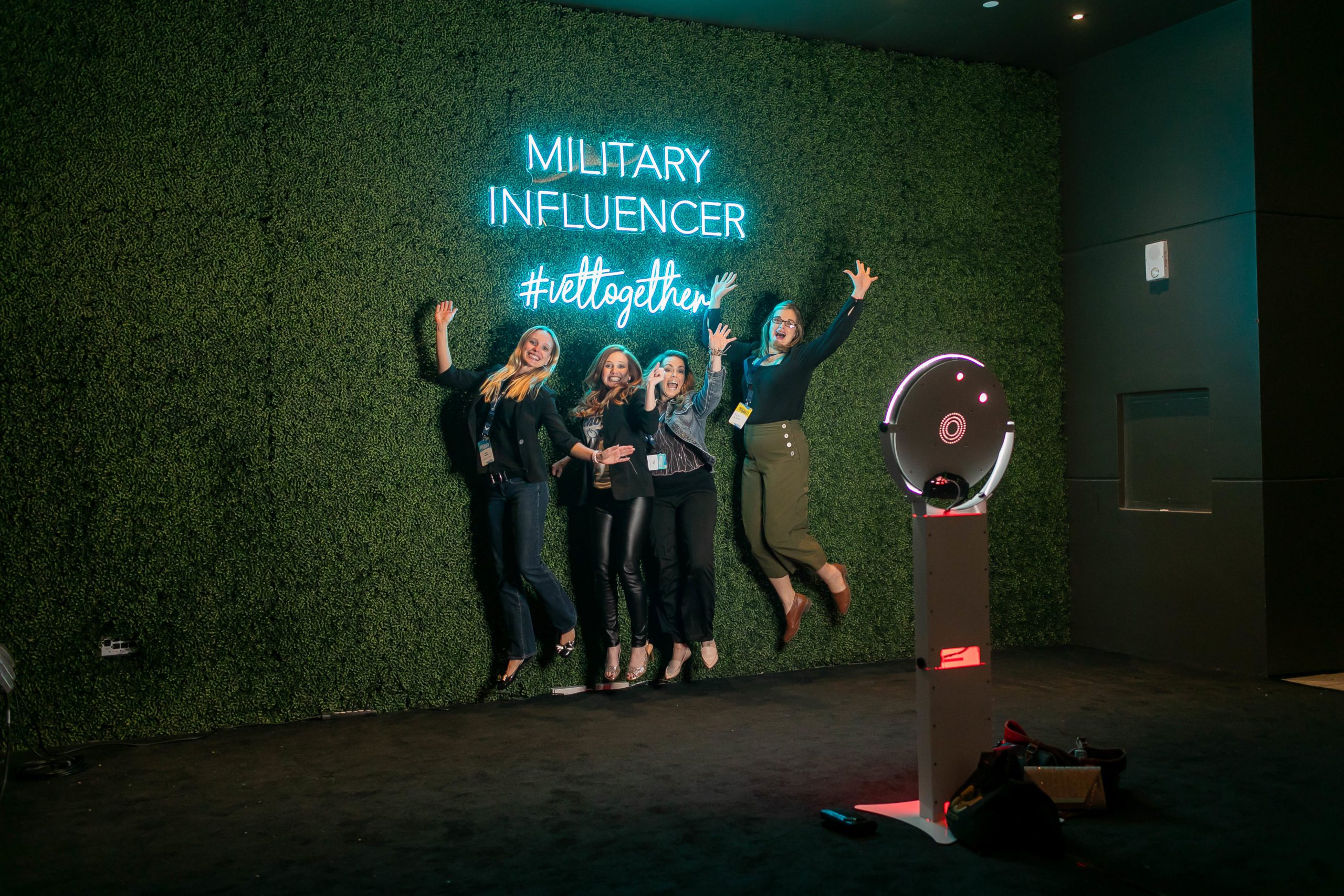 MIC22DAY1-234-Instant