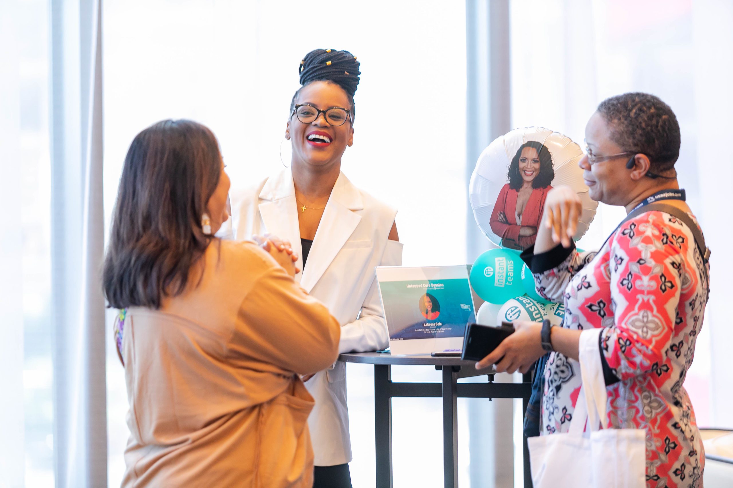 MIC22DAY3-182-BalloonFun