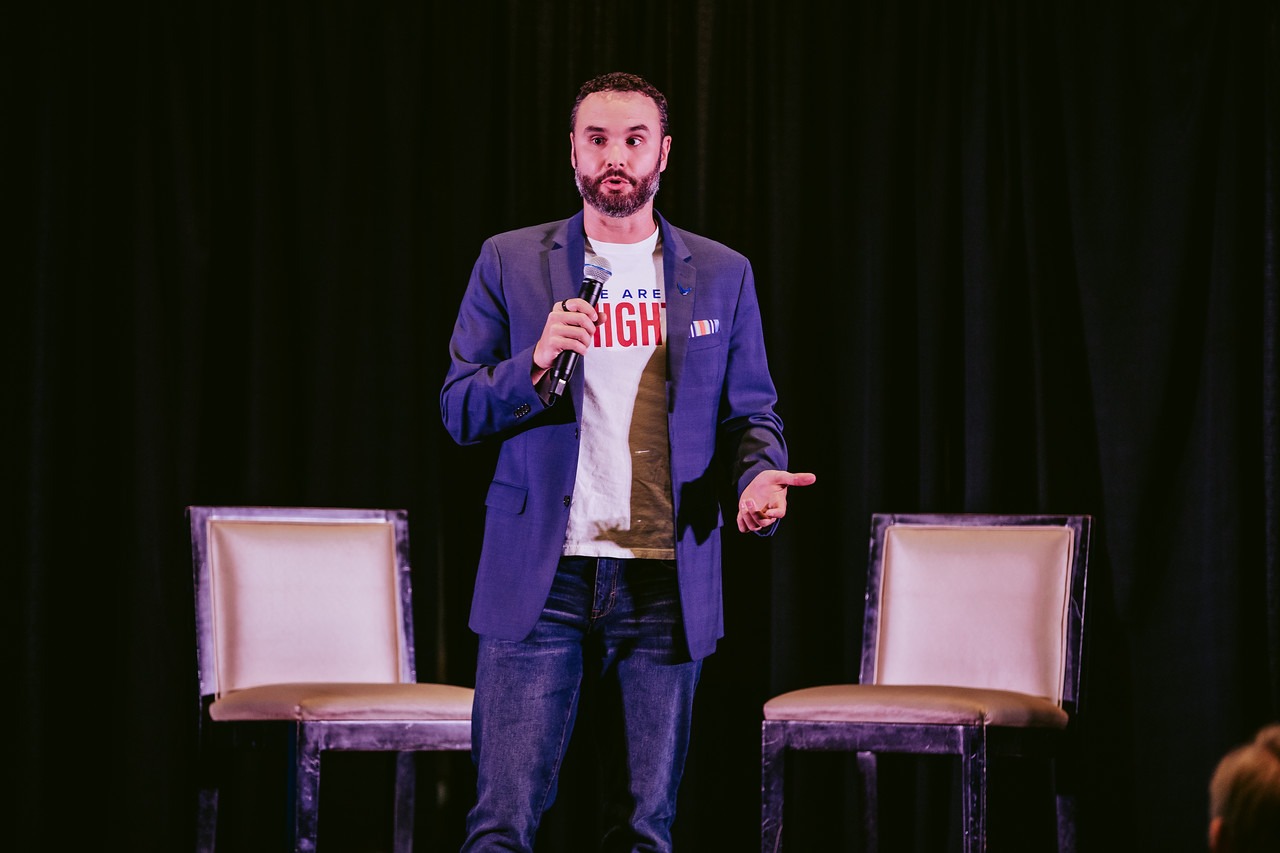 Mark-Harper-speaking-mic-dc